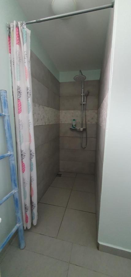"Chez Claudia "Charmant Logement Avec Jacuzzi Privatif En Toute Intimite Sur Belle Terrasse Exterieure En Bois Et Piscine Courcelles Екстер'єр фото