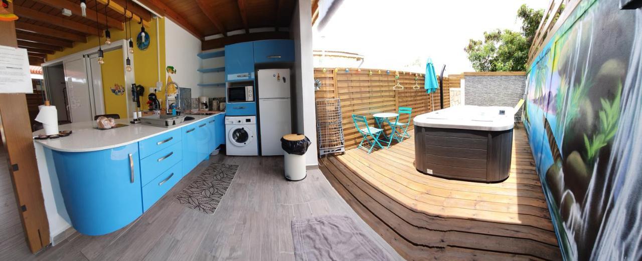 "Chez Claudia "Charmant Logement Avec Jacuzzi Privatif En Toute Intimite Sur Belle Terrasse Exterieure En Bois Et Piscine Courcelles Екстер'єр фото