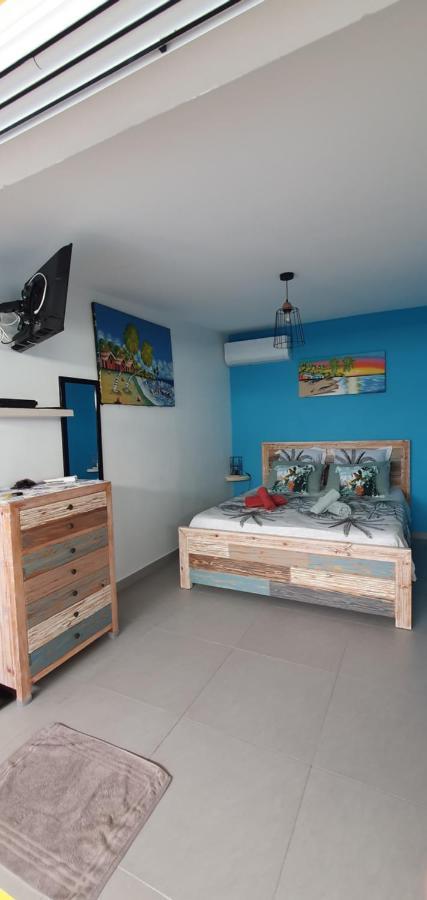 "Chez Claudia "Charmant Logement Avec Jacuzzi Privatif En Toute Intimite Sur Belle Terrasse Exterieure En Bois Et Piscine Courcelles Екстер'єр фото